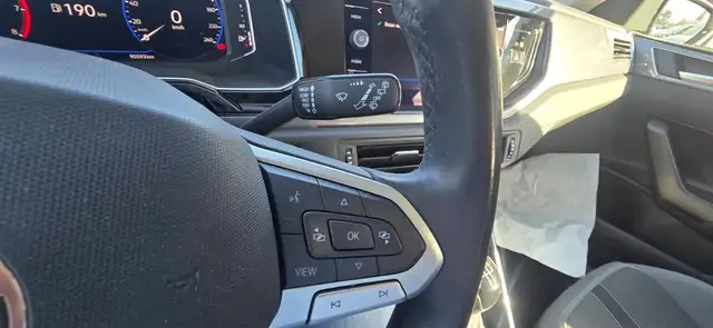 Volkswagen Polo view 11