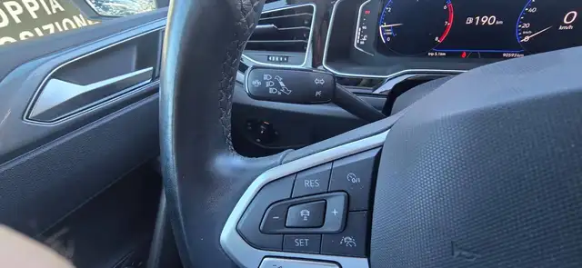 Volkswagen Polo view 12