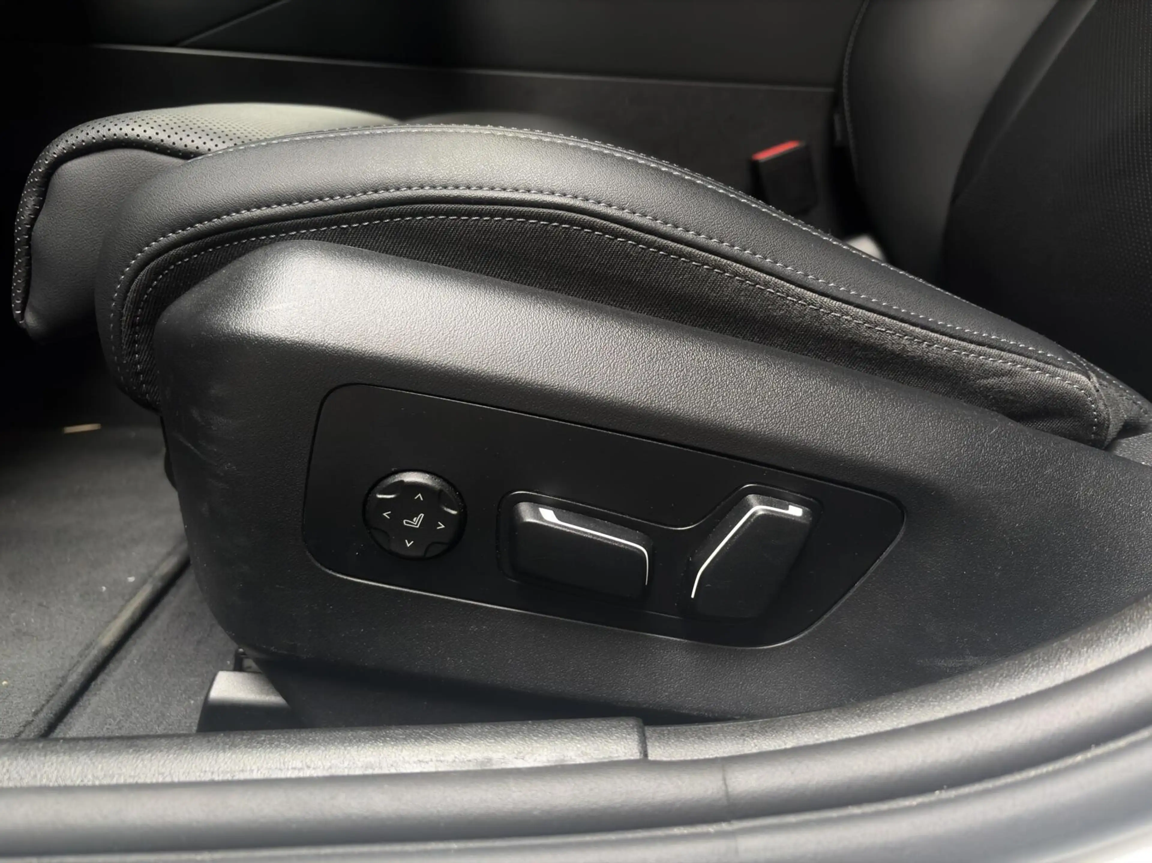 BMW i5 Touring eDrive40 84 kWh |H&K|CAM.|LEDER|STOELVERW. — photo 7