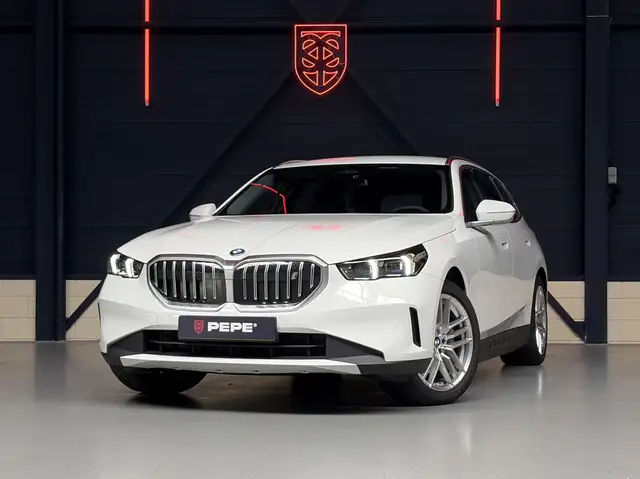 BMW i5 Touring eDrive40 84 kWh |H&K|CAM.|LEDER|STOELVERW.