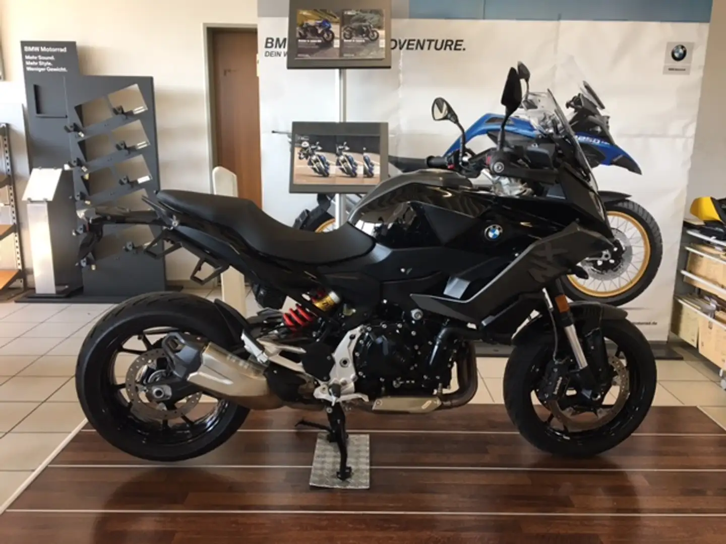 BMW F 900 XR Oil inklusive / Alle Pakete Schwarz - 1