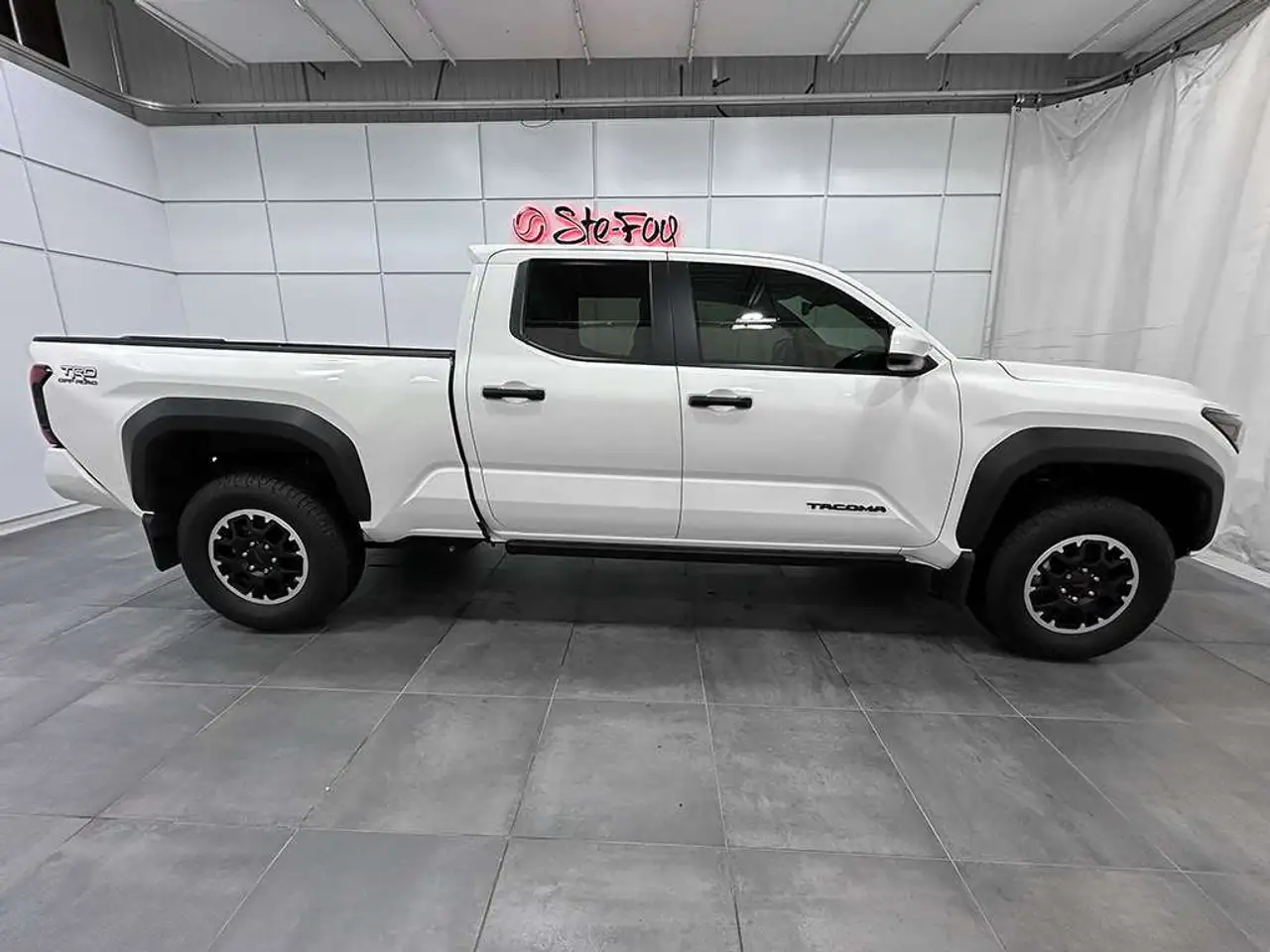 Toyota Tacoma снимка Toyota Tacoma