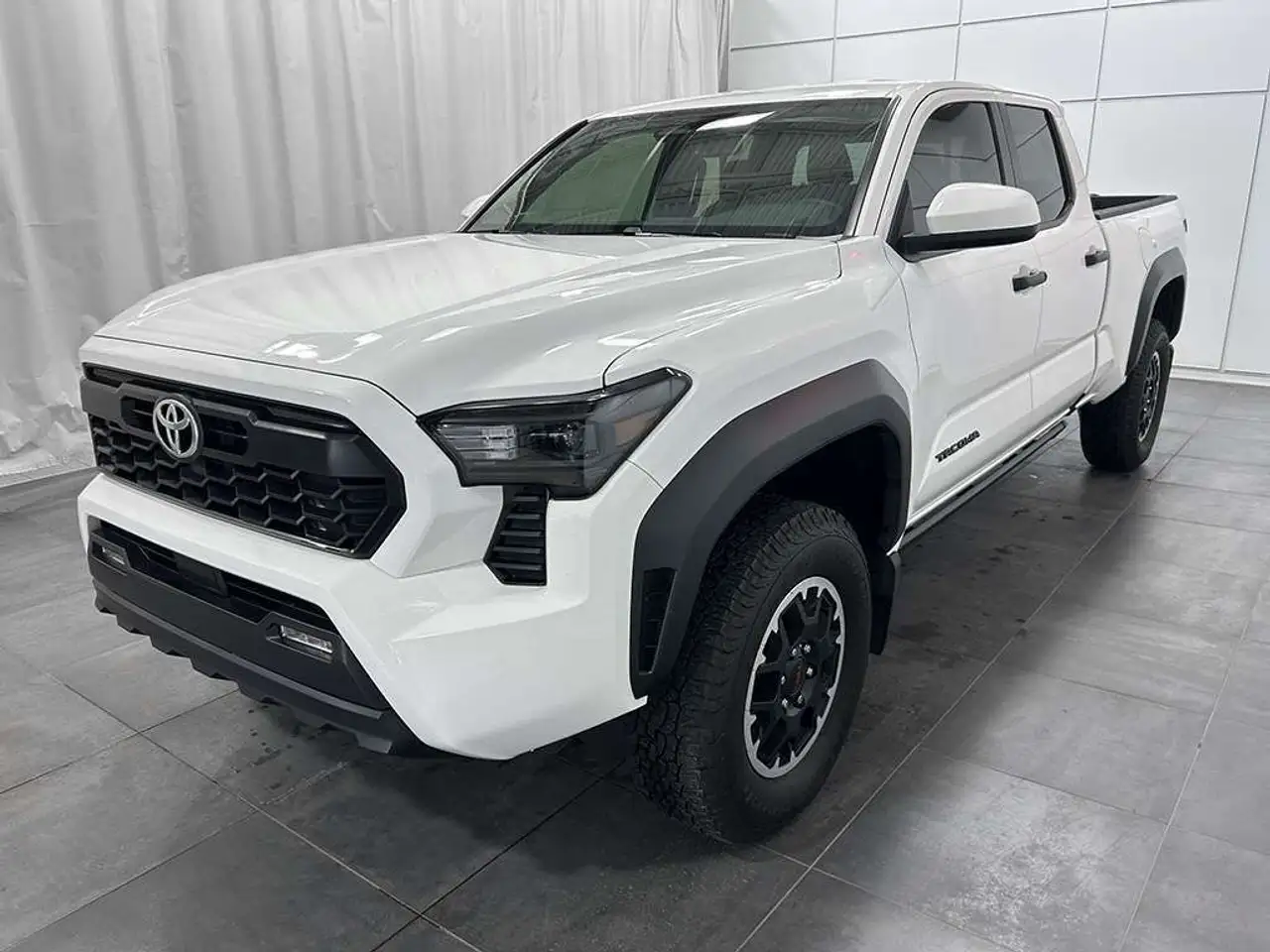 Toyota Tacoma снимка Toyota Tacoma