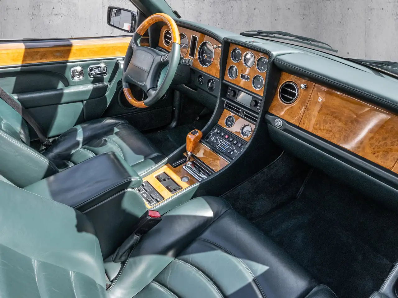 Bentley Azure Black Emerald, foto 11
