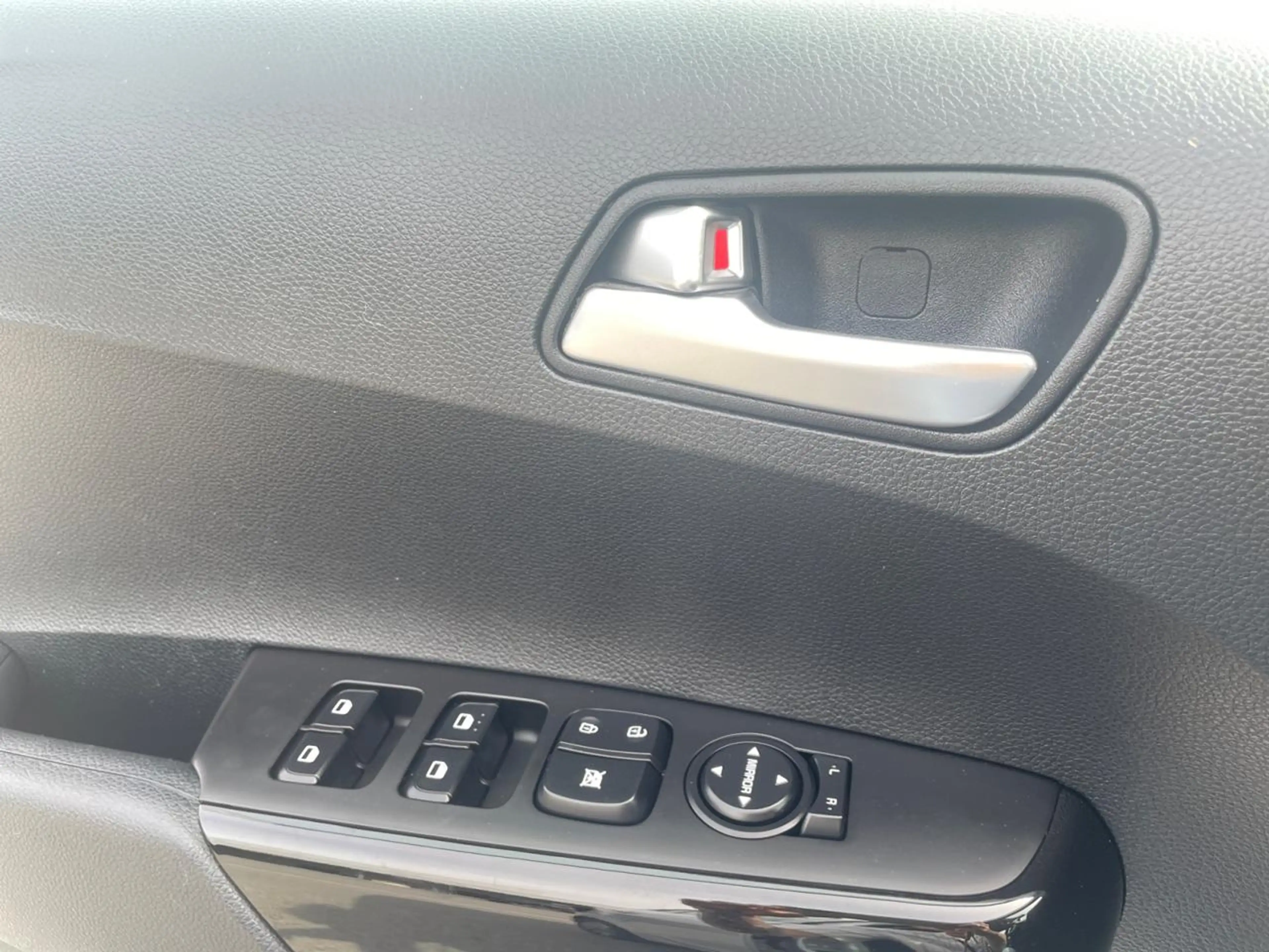 Kia Picanto 63ch — photo 6