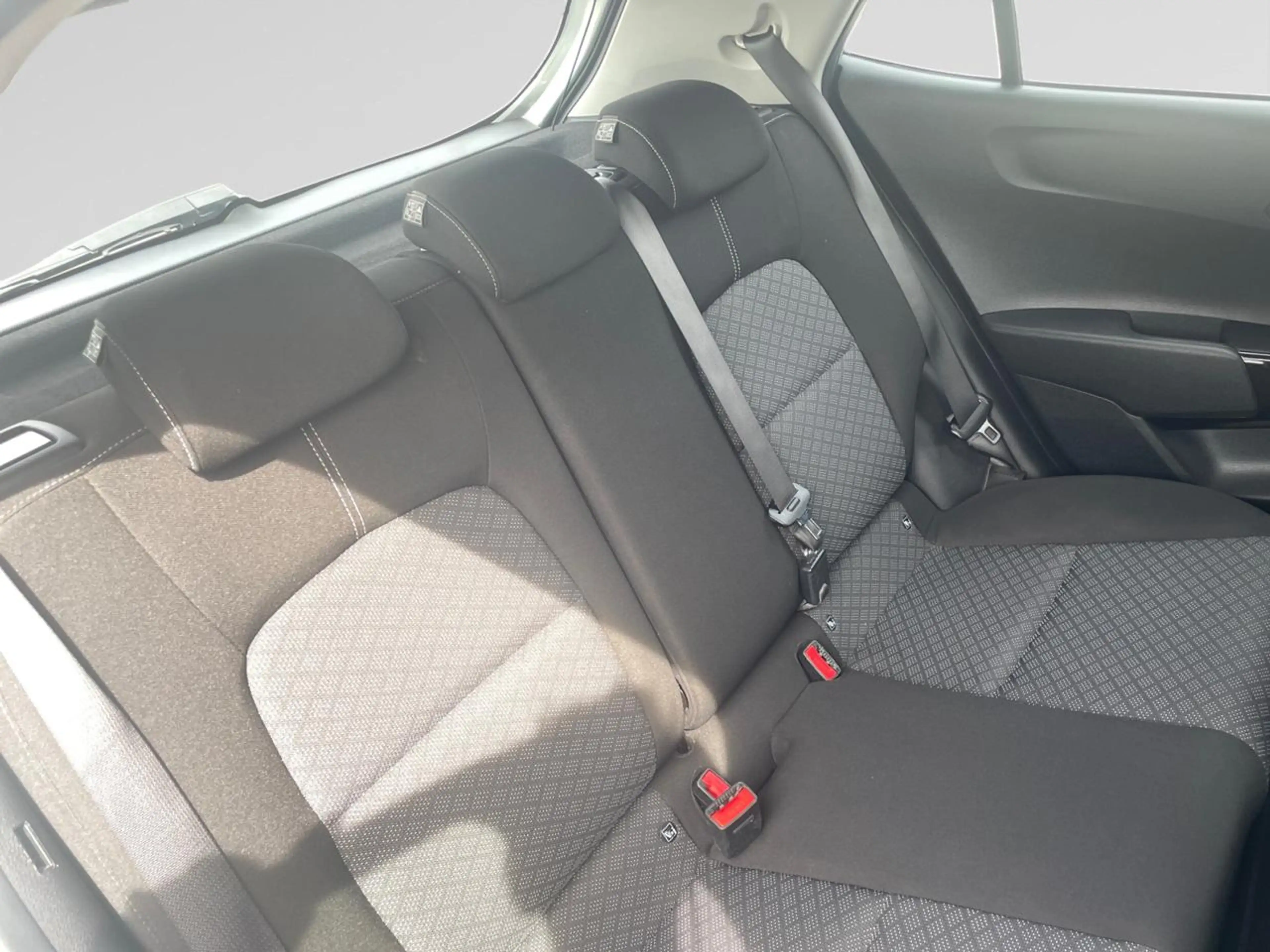 Kia Picanto 63ch — photo 5