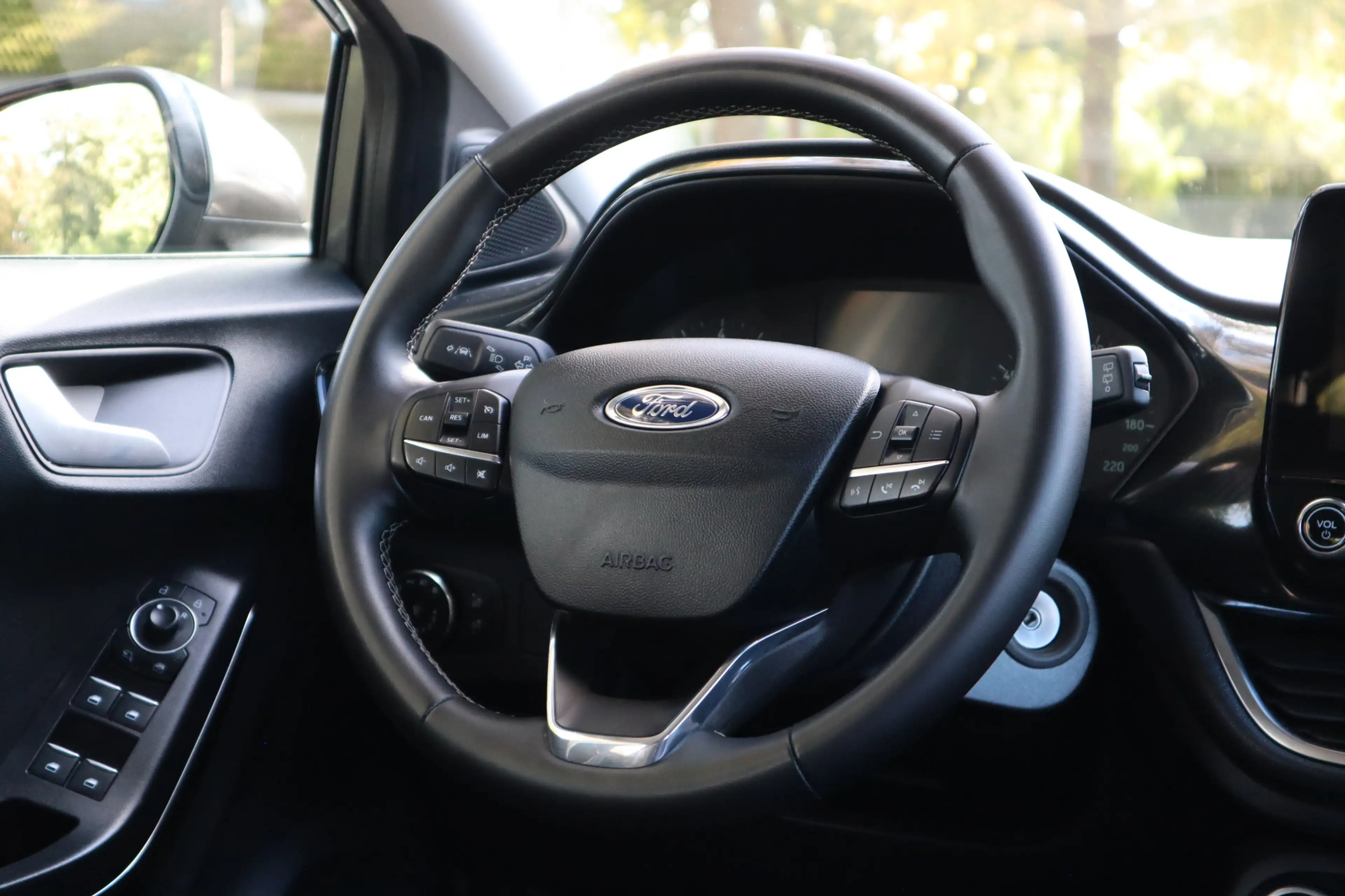 Ford Puma 1.0 EcoBoost Hybrid Titanium | Camera | Carplay | — photo 12