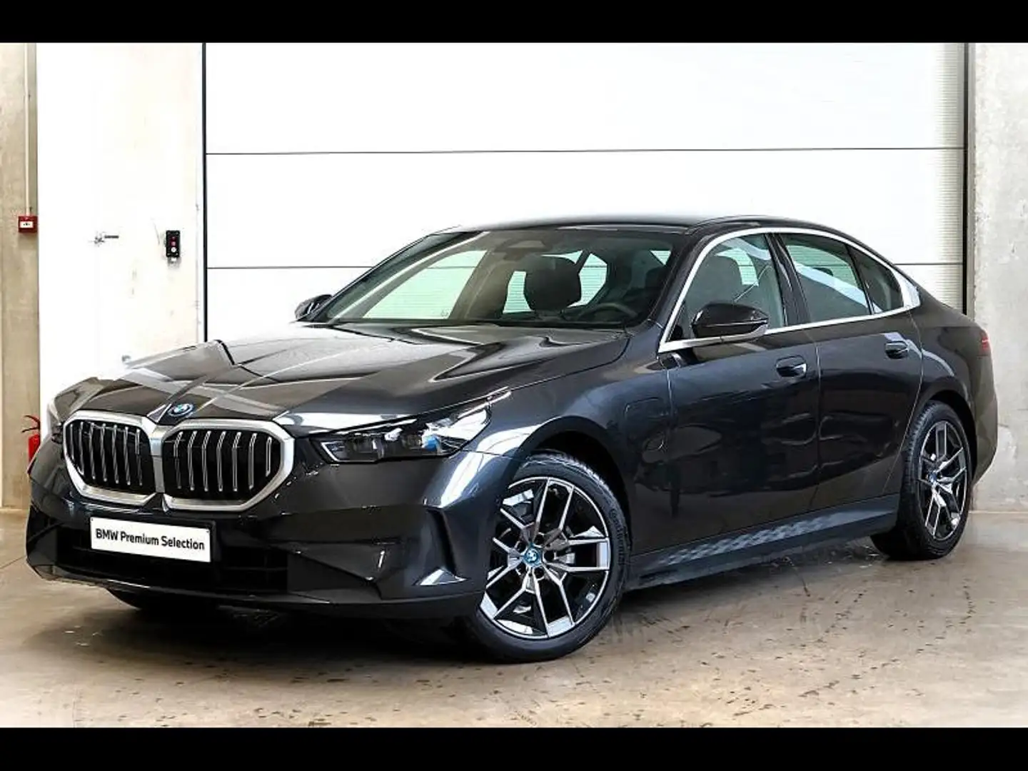 BMW 530 HYBRID - ACC - HAAK Gris - 1