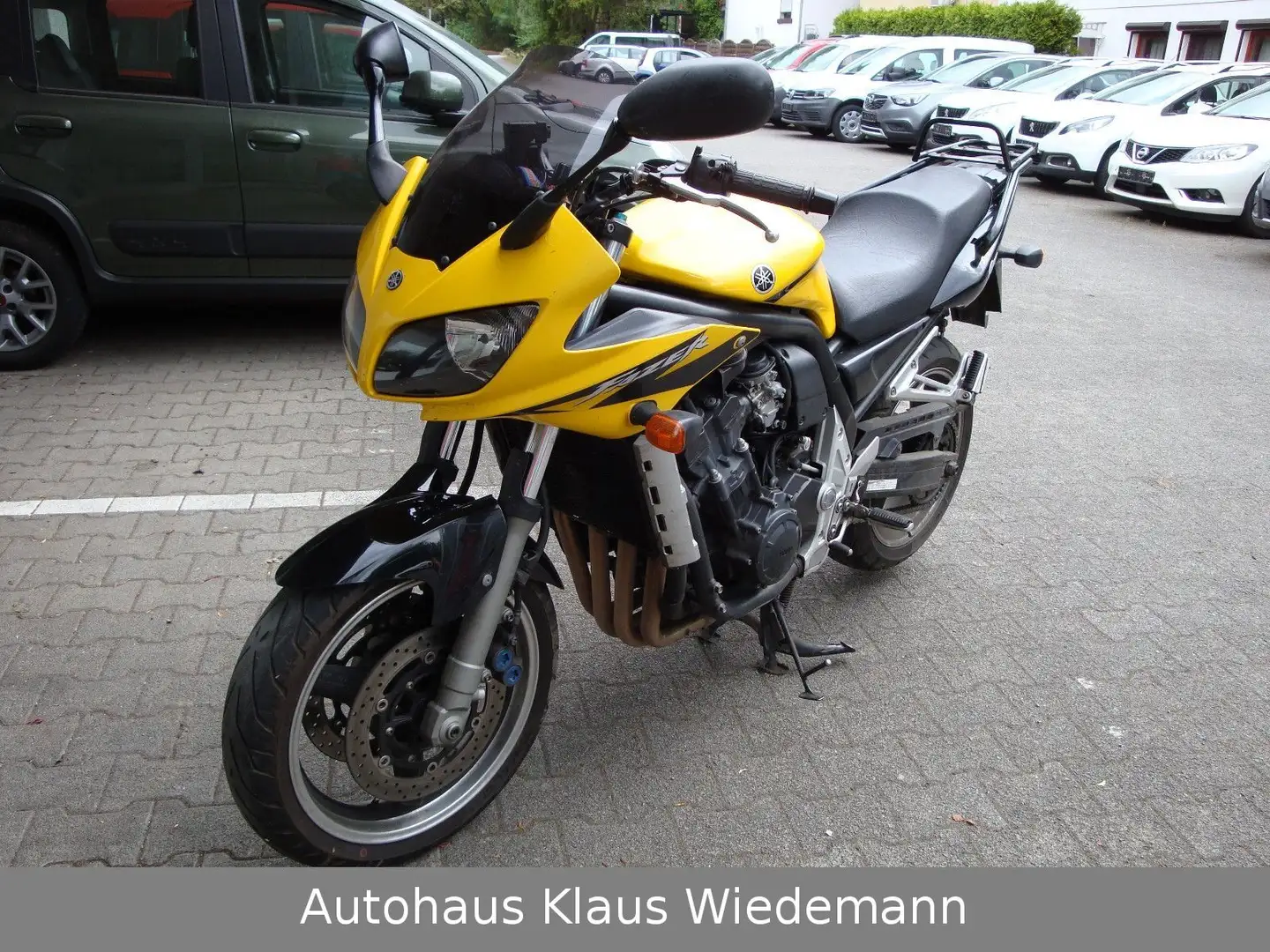 Yamaha Fazer 1000 - EXUP Amarillo - 1