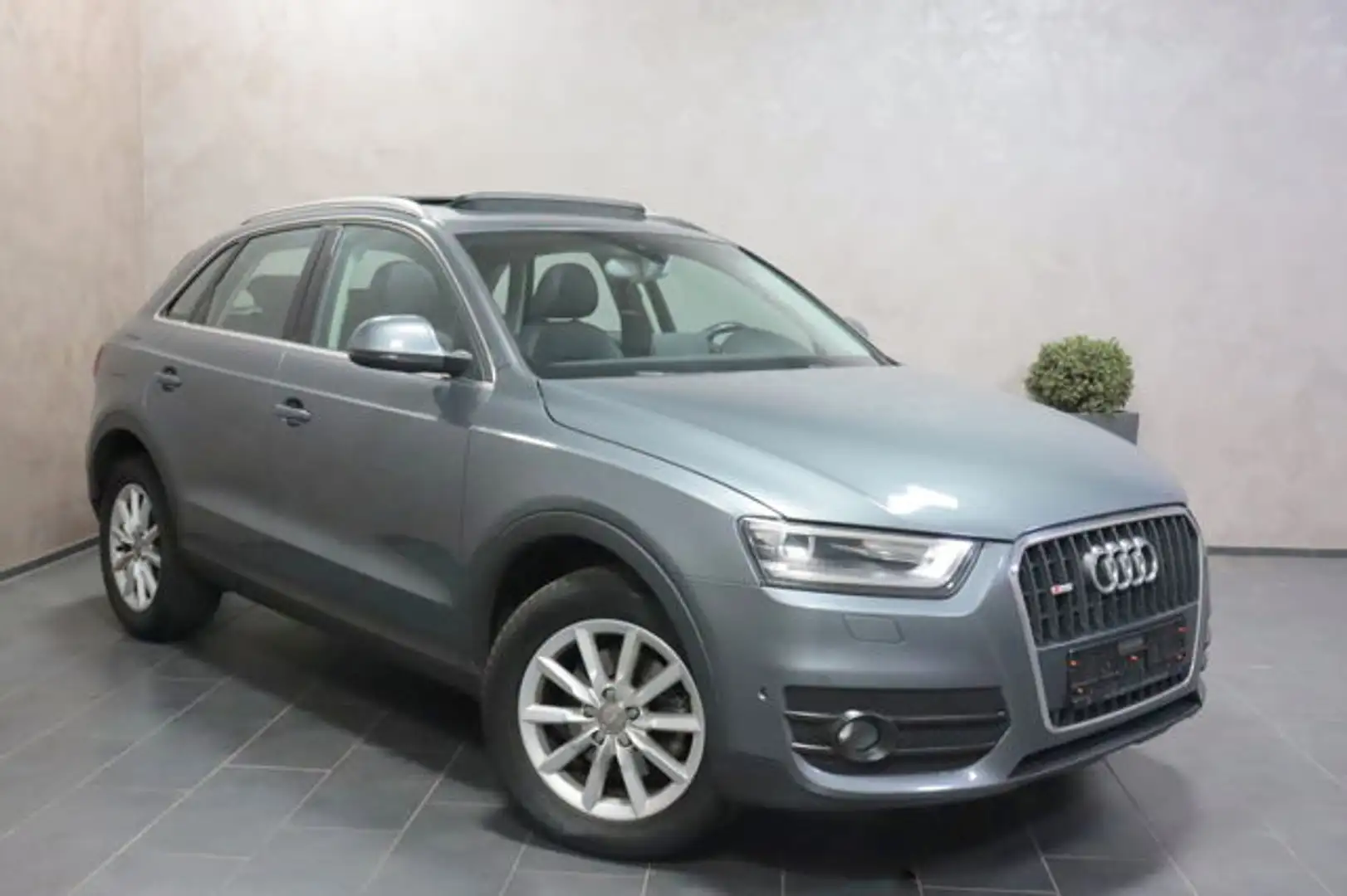 Audi Q3 2.0 TDI Aut. Quattro KAMERA LEDER XENON PANO Szary - 2