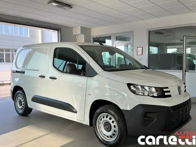 Peugeot Partner view 9