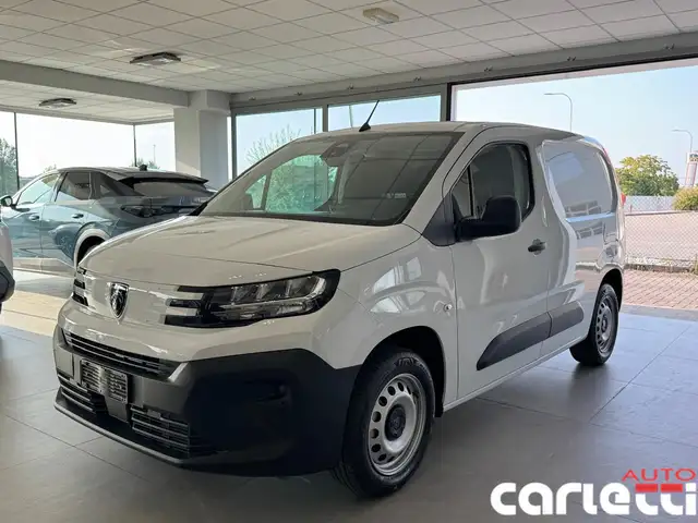Peugeot Partner view 2