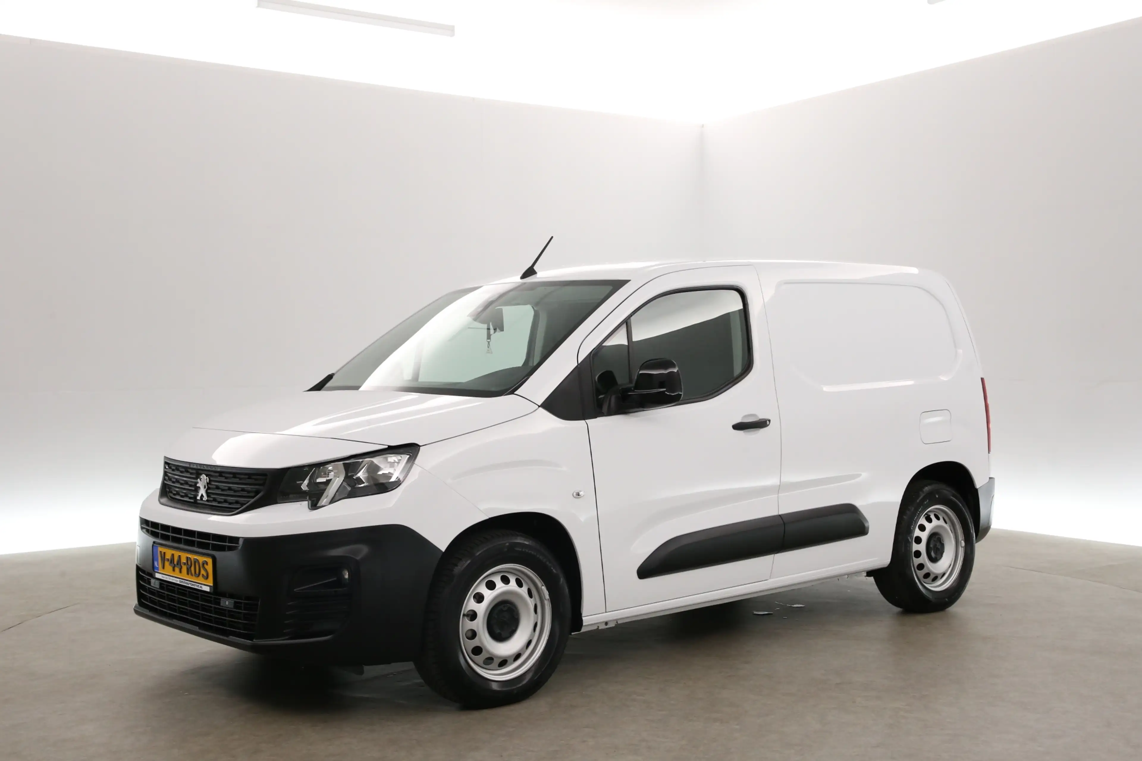 Peugeot Partner e-Partner 136pk 50 kWh | Snelladen | SOH 94% | Air — photo 10