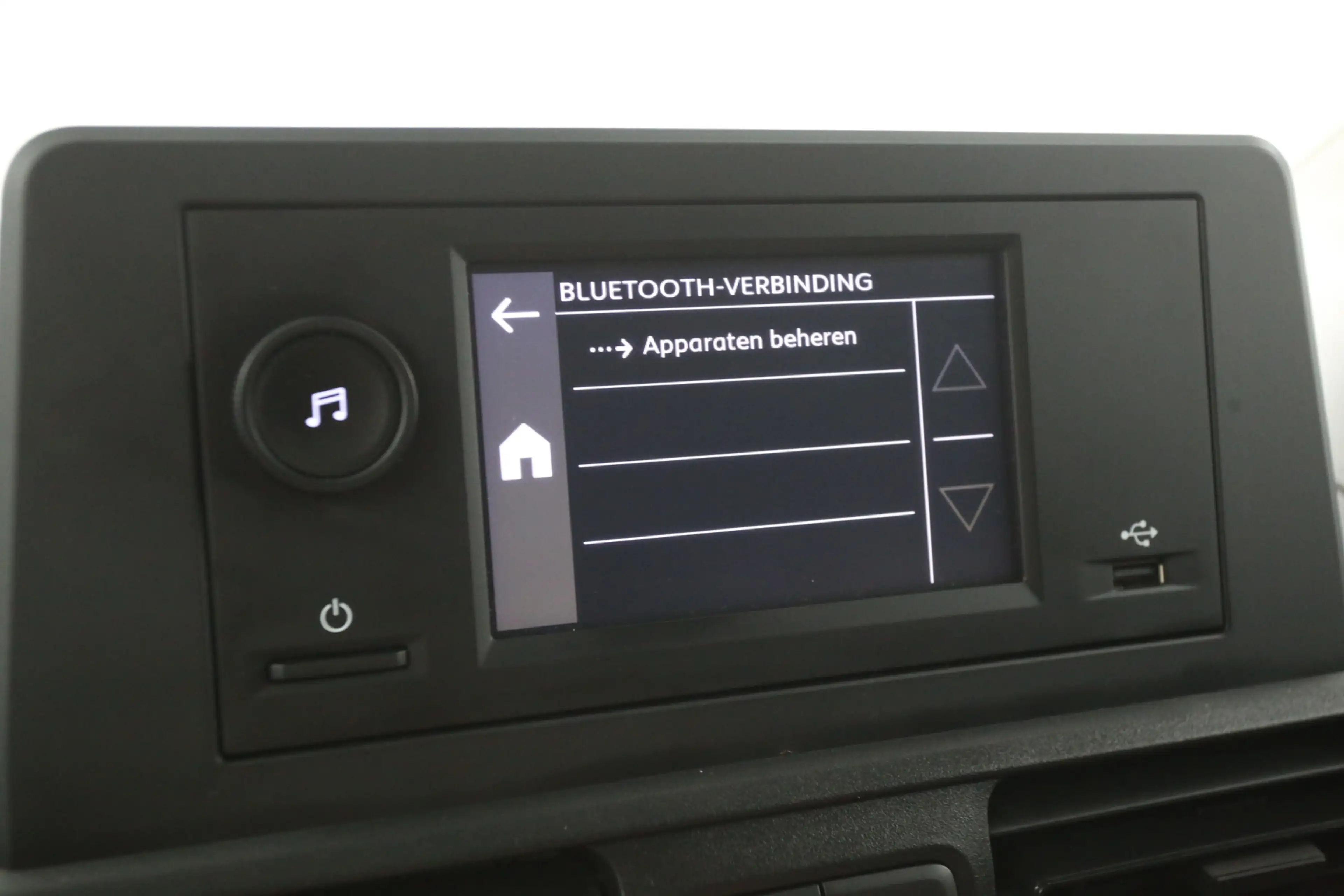 Peugeot Partner e-Partner 136pk 50 kWh | Snelladen | SOH 94% | Air — photo 19