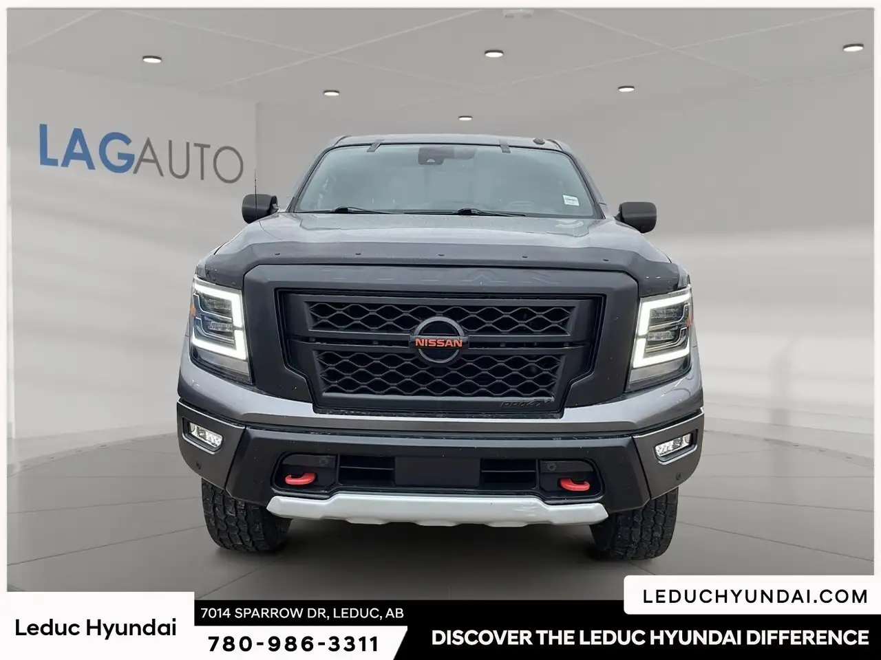 Nissan Titan снимка Nissan Titan