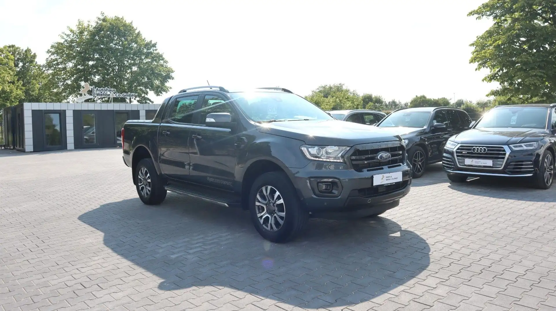Ford Ranger Wildtrak 4x4 ACC Spur CarPlay Kamera AHK Grau - 1
