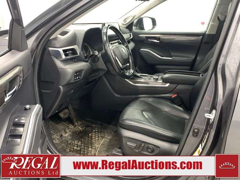 2022 Toyota Highlander PLATINUM — снимка 1