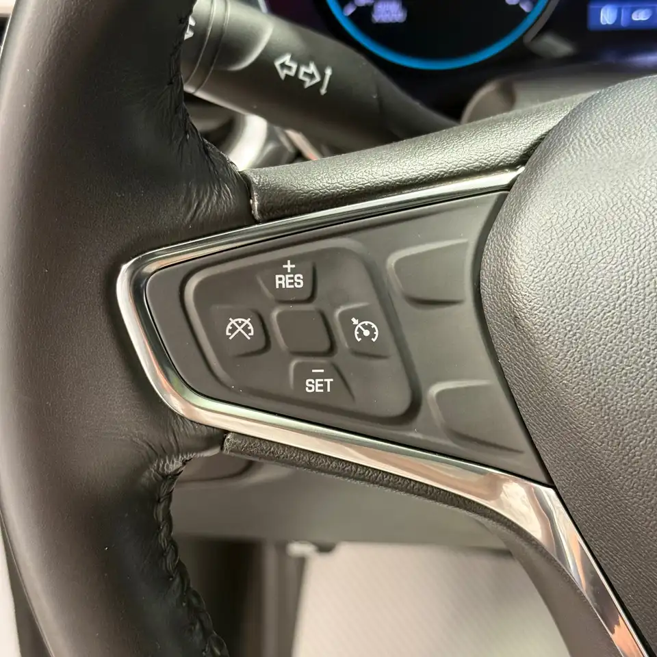 Chevrolet Equinox photo Chevrolet Equinox
