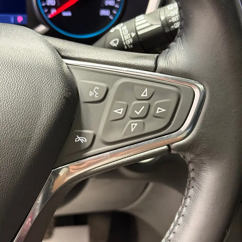 Chevrolet Equinox photo Chevrolet Equinox