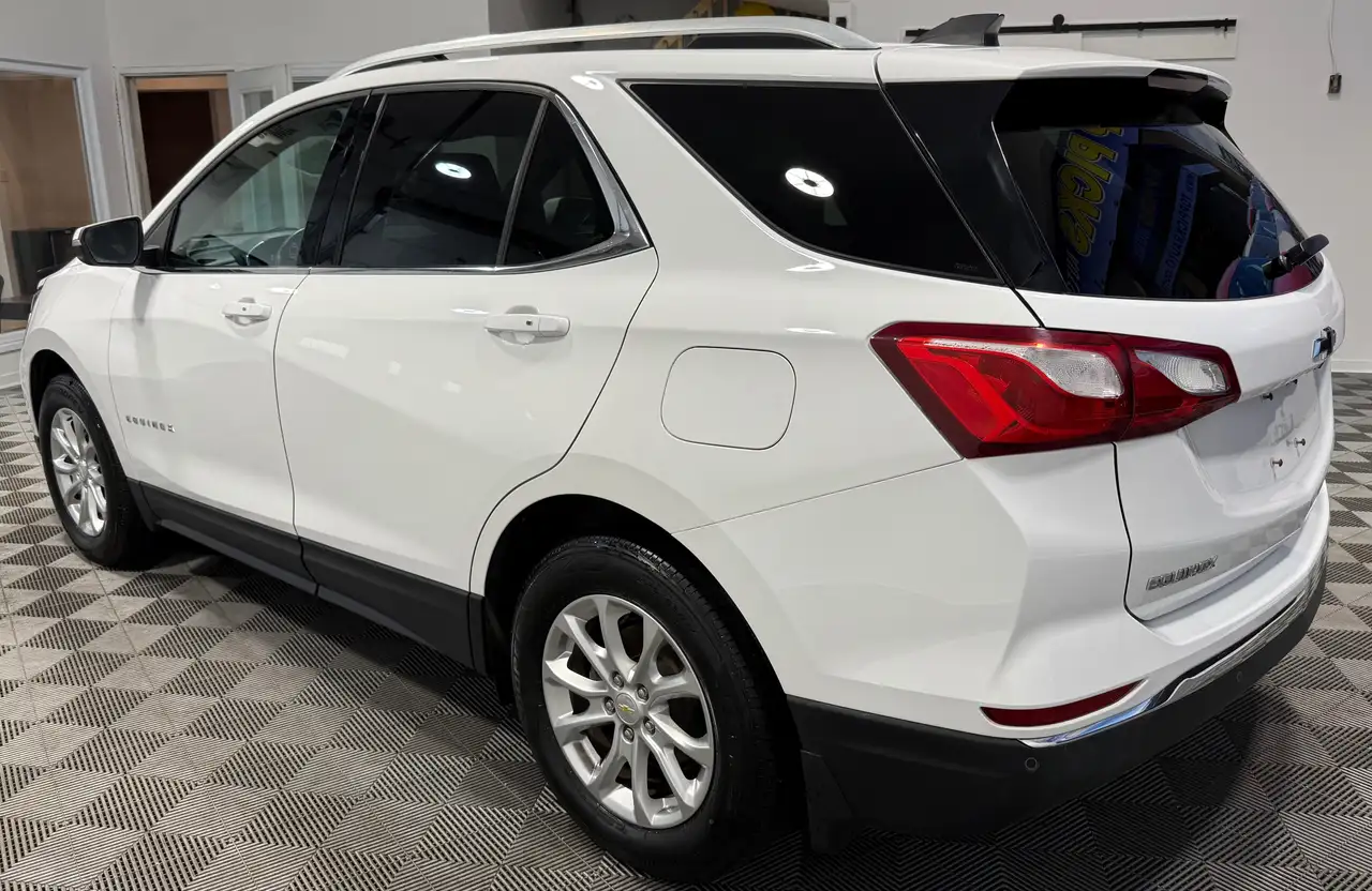 Chevrolet Equinox photo Chevrolet Equinox