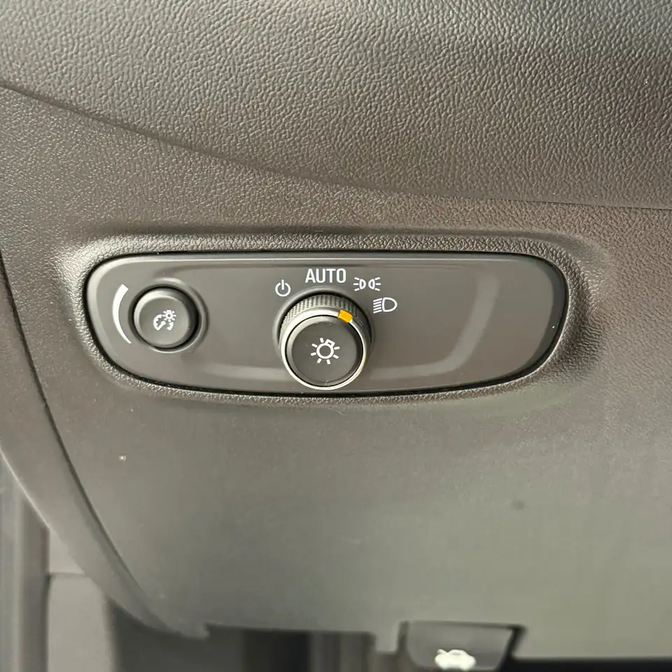 Chevrolet Equinox photo Chevrolet Equinox