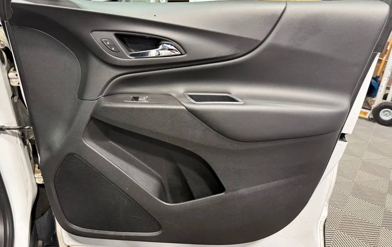Chevrolet Equinox photo Chevrolet Equinox