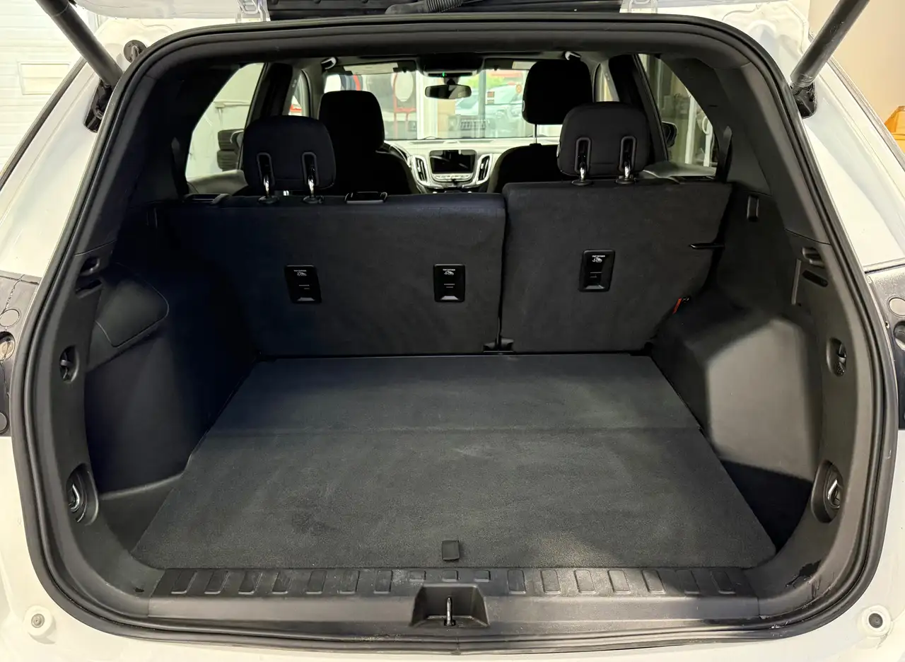 Chevrolet Equinox photo Chevrolet Equinox