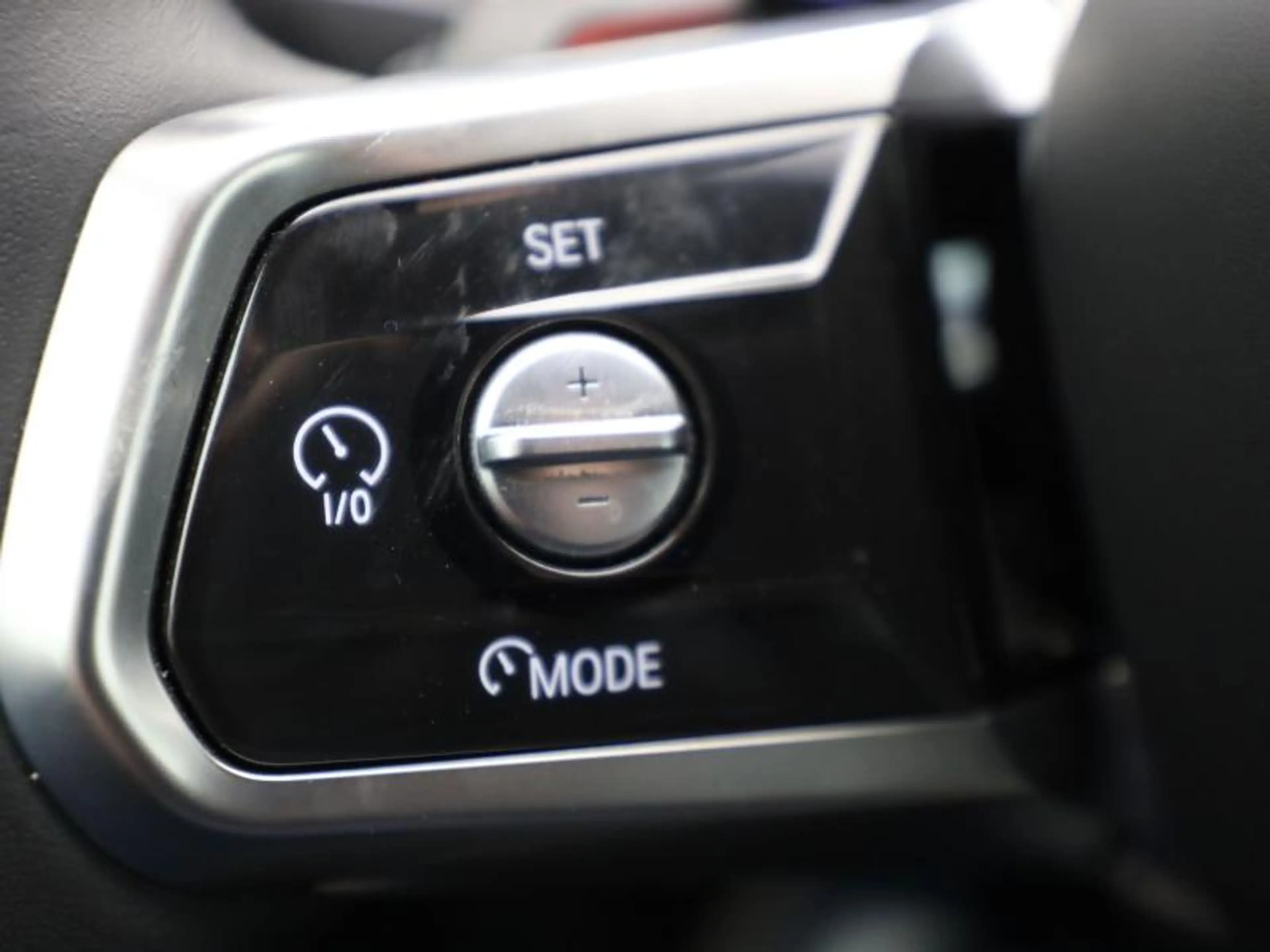 BMW i7 UNIEK - FROZEN MARINA BAY - MEGA FULL — photo 11