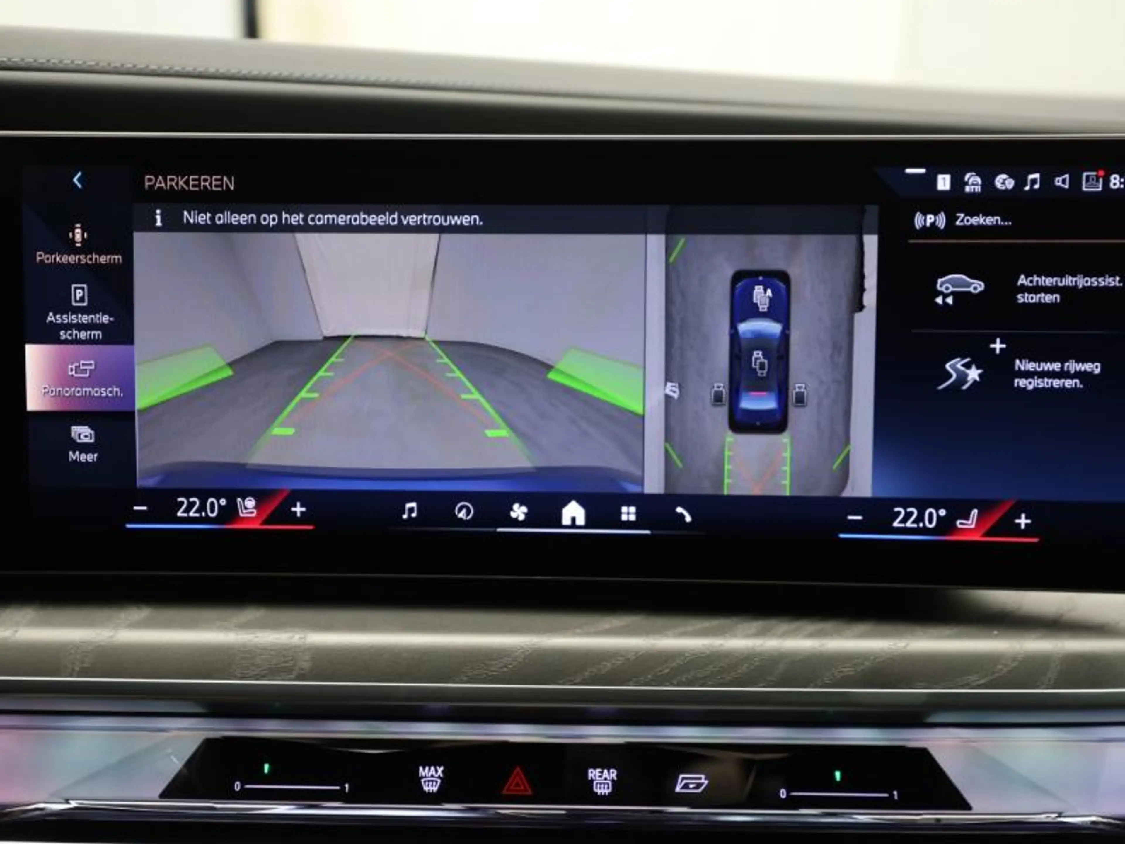 BMW i7 UNIEK - FROZEN MARINA BAY - MEGA FULL — photo 15