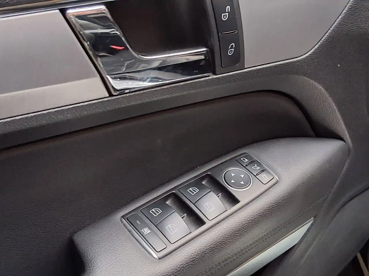 Mercedes-Benz E 250 Bild 20