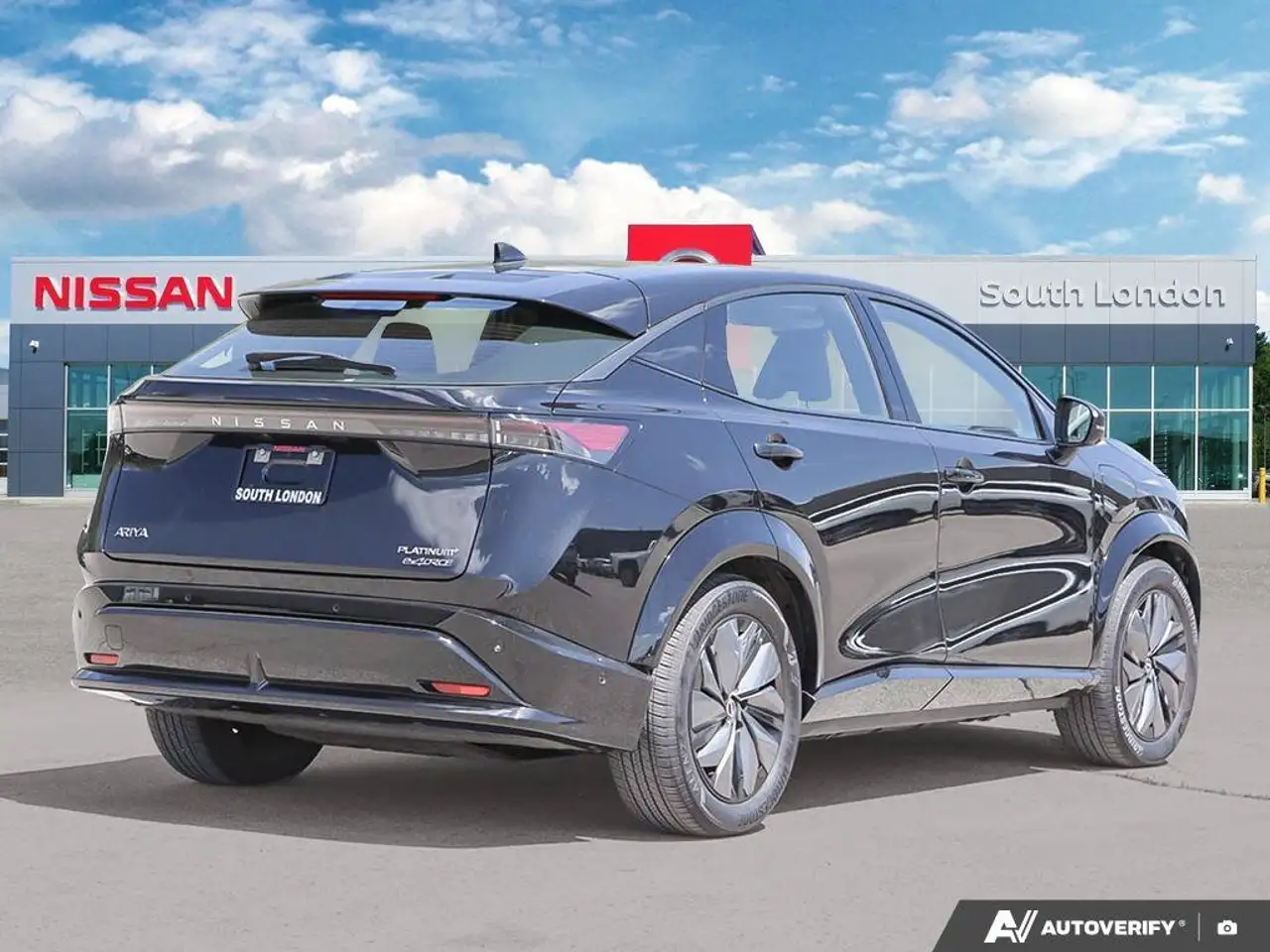 Nissan Ariya снимка Nissan Ariya