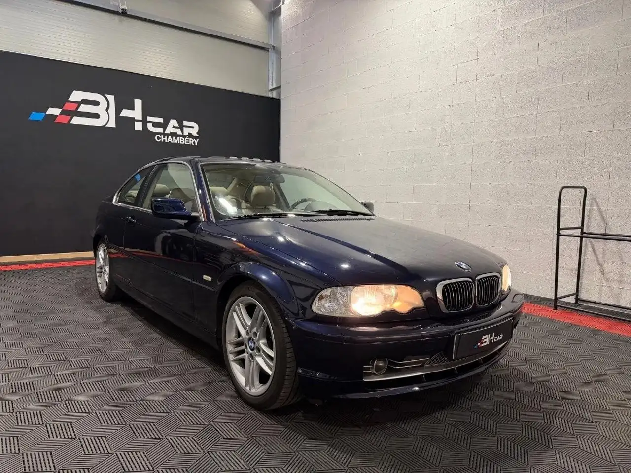 BMW 230