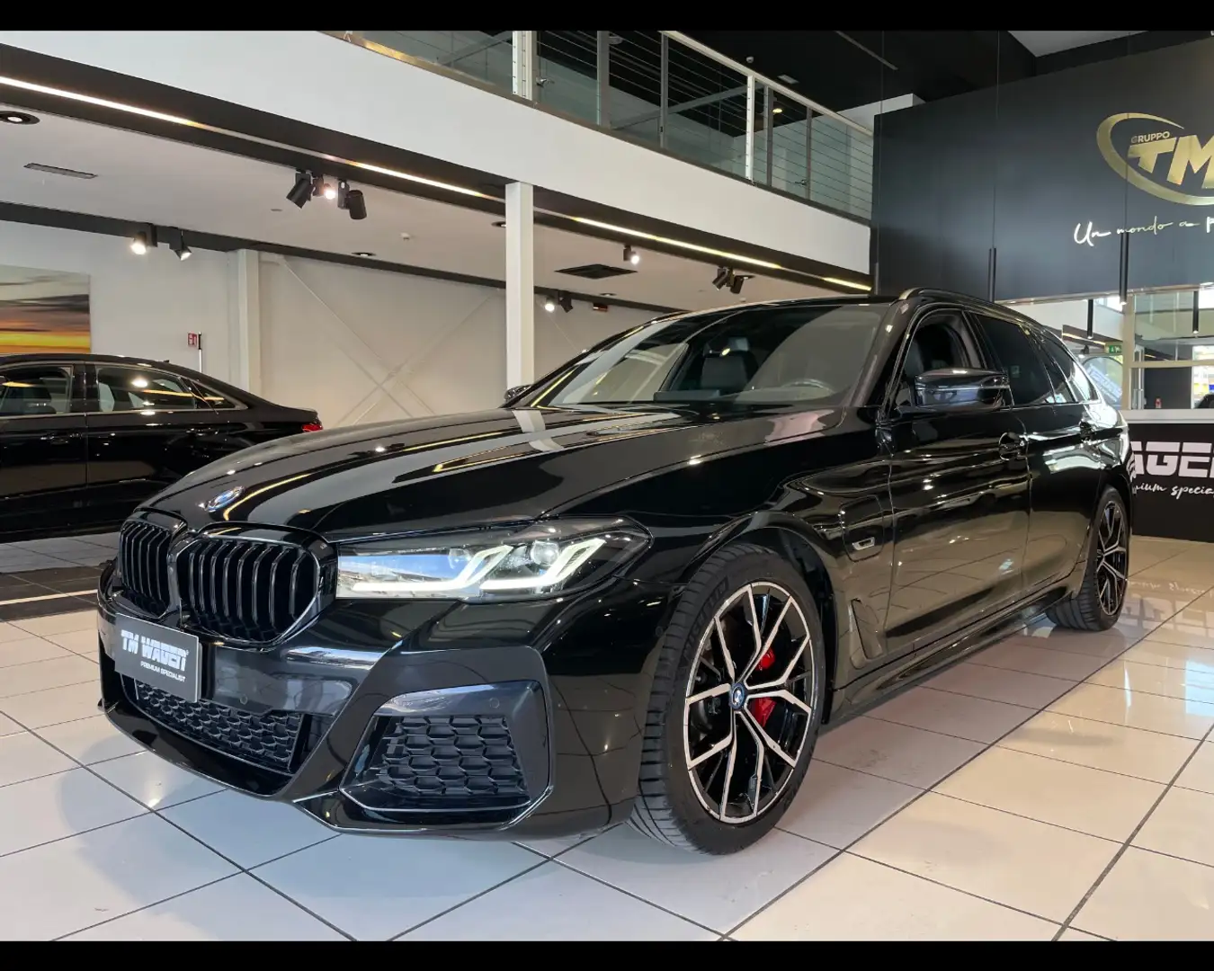 BMW 530 Serie 5 530e phev Touring Msport 184CV 2023 *IVA* Nero - 1