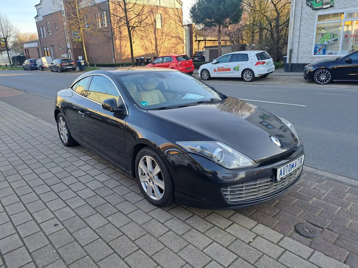 Renault Laguna Coupe 3.5 V6 240 Aut. GT Zwart - 2