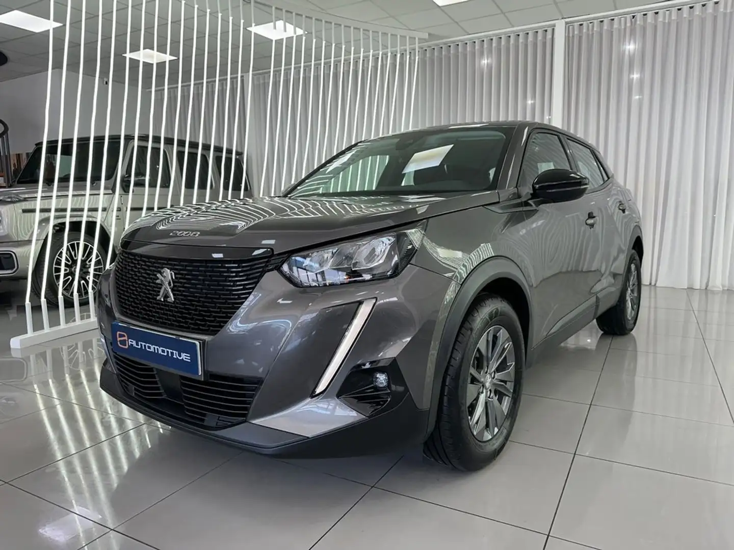 Peugeot 2008 Active Pack BlueHDI 81kW (110CV) Gris - 1