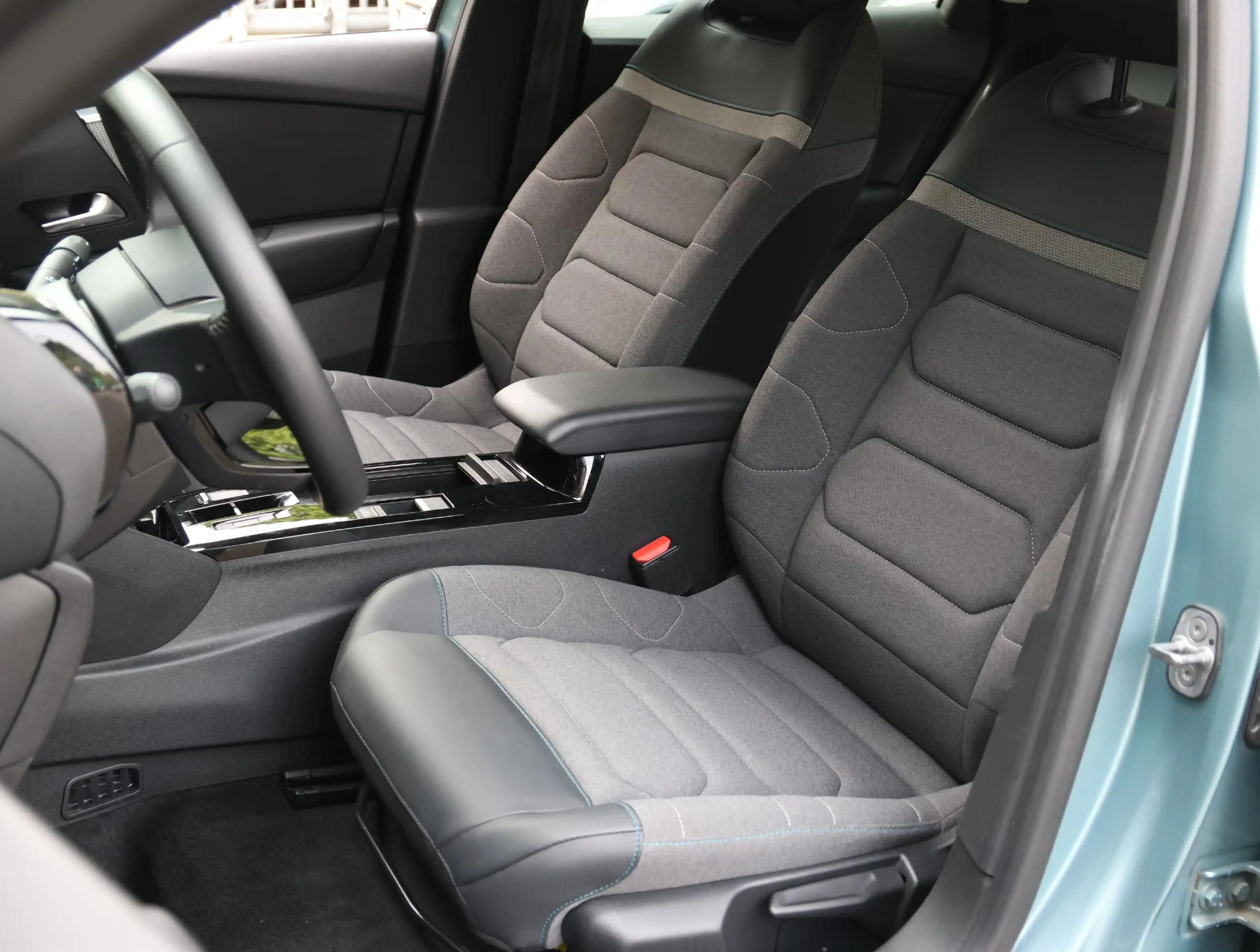 Citroen E-C4 Electric You 50 kWh | Accutest 97% | Apple CarPlay / Androi — photo 13
