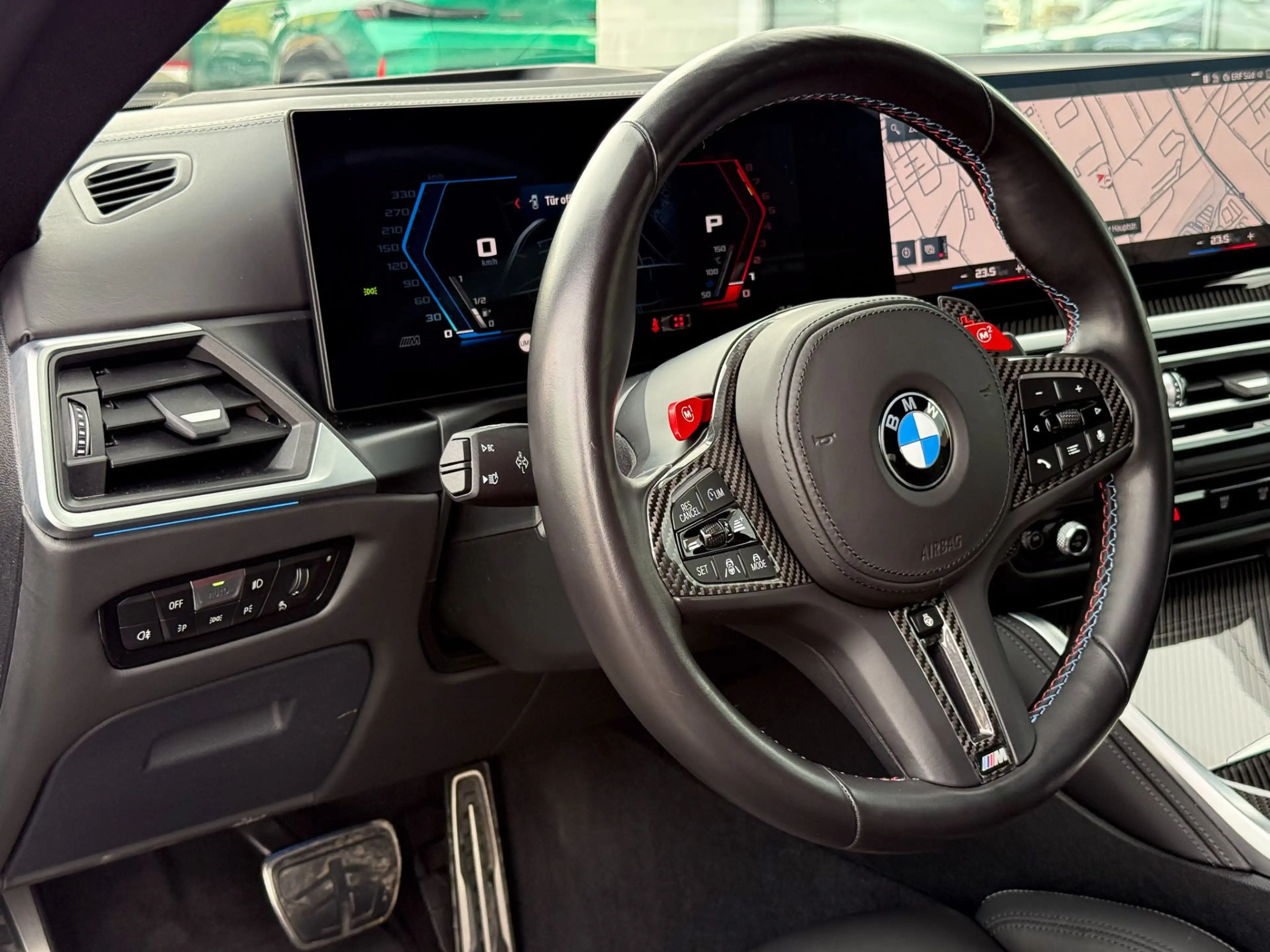 BMW M4 Competition M xDrive — photo 9
