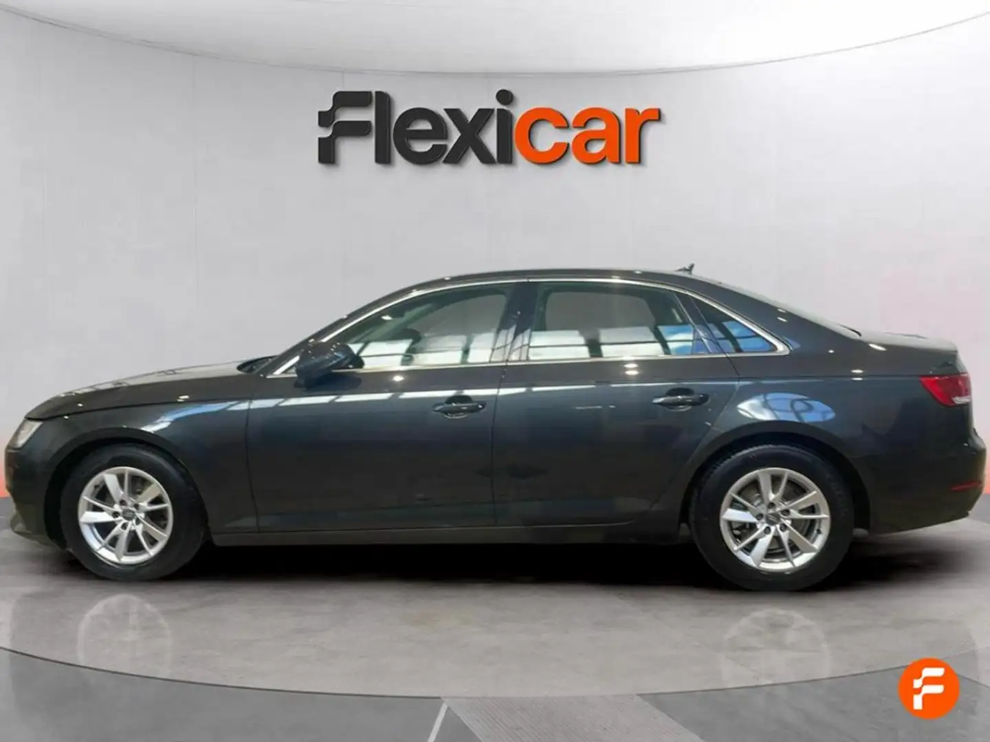 Audi A4 2.0 TDI 150CV Gris - 2