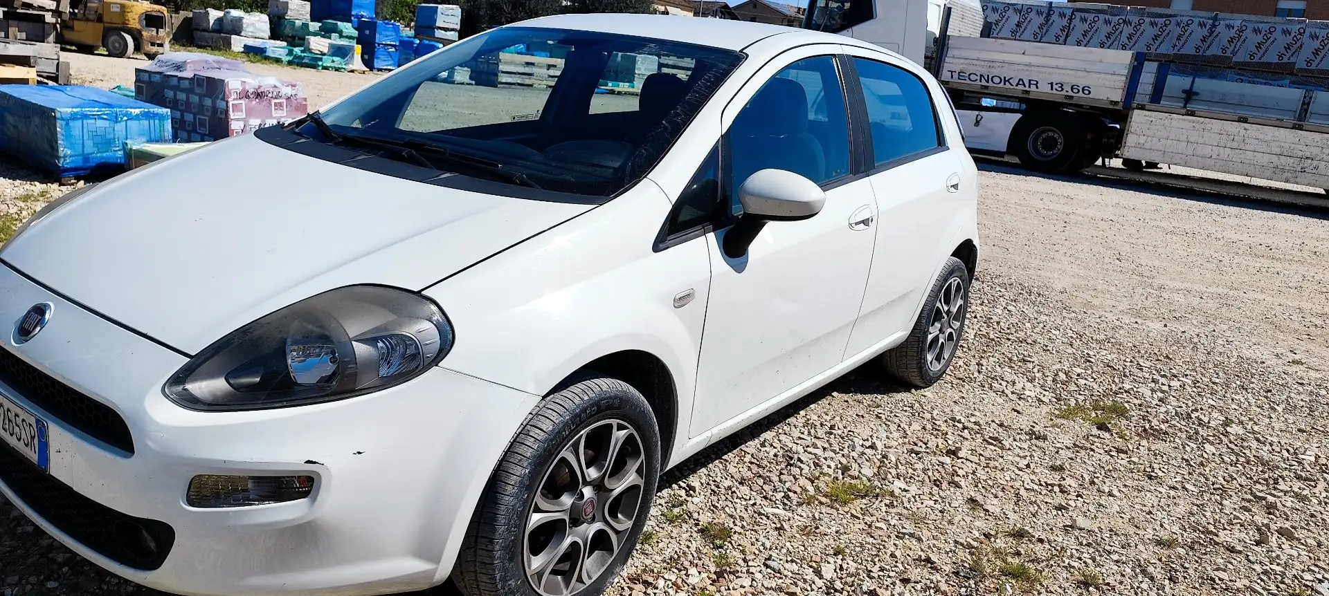 Fiat Punto Evo 5p 1.4 natural power Blue&Me 70cv - 1