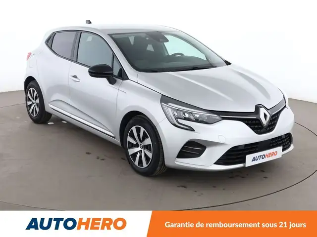 Renault Clio view 8