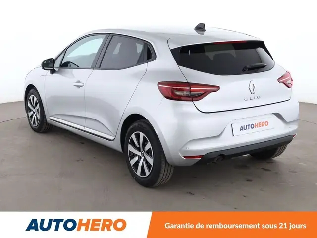 Renault Clio view 4