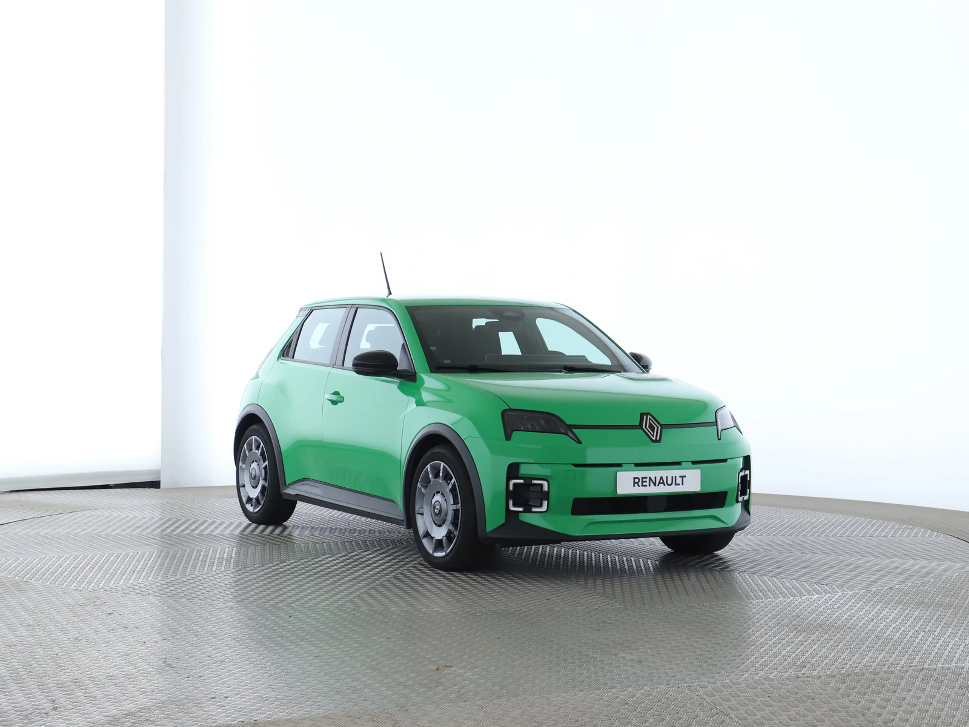 Renault R 5 Evolution 120 Urban Range PDC — photo 9