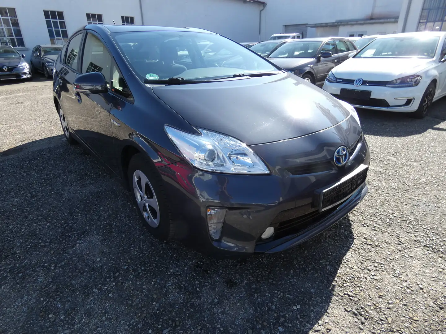 Toyota Prius Prius (Hybrid) - 1