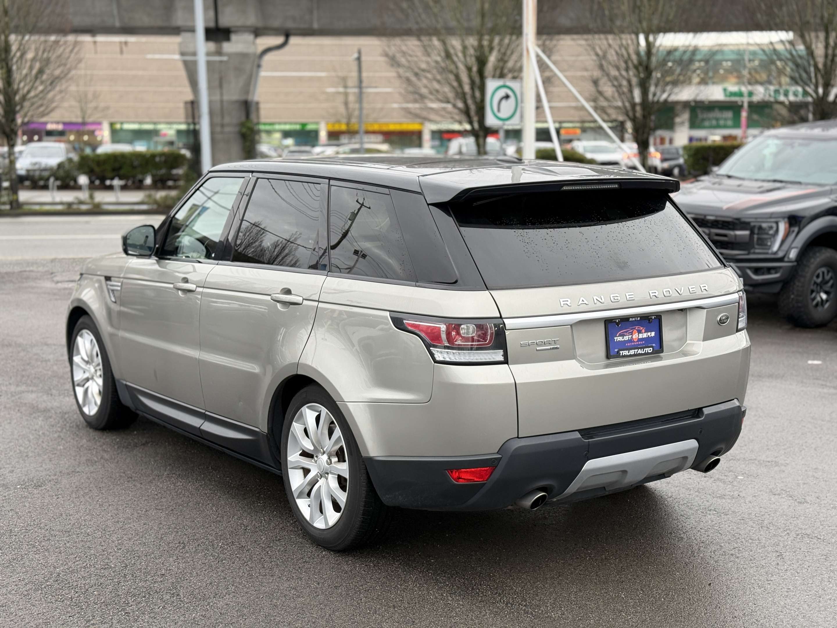2014 Land Rover Range Rover Sport 4WD 4dr HSE alt 4