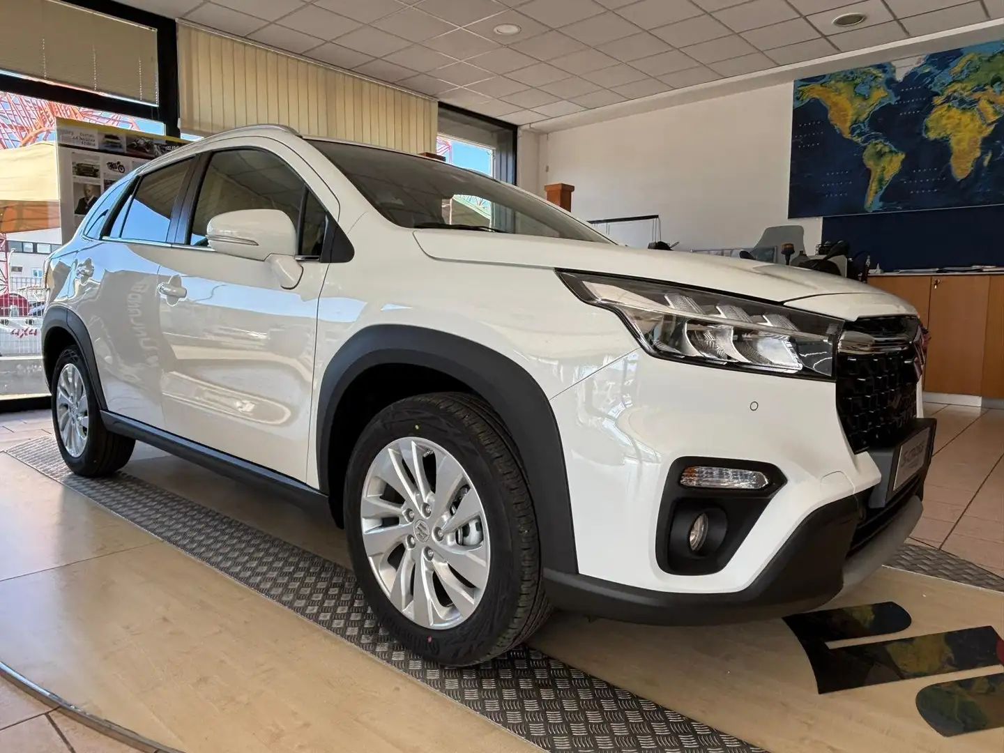 Suzuki SX4 S-Cross 1.4 HYBRID TOP 2WD - PRONTA CONSEGNA Bílá - 2
