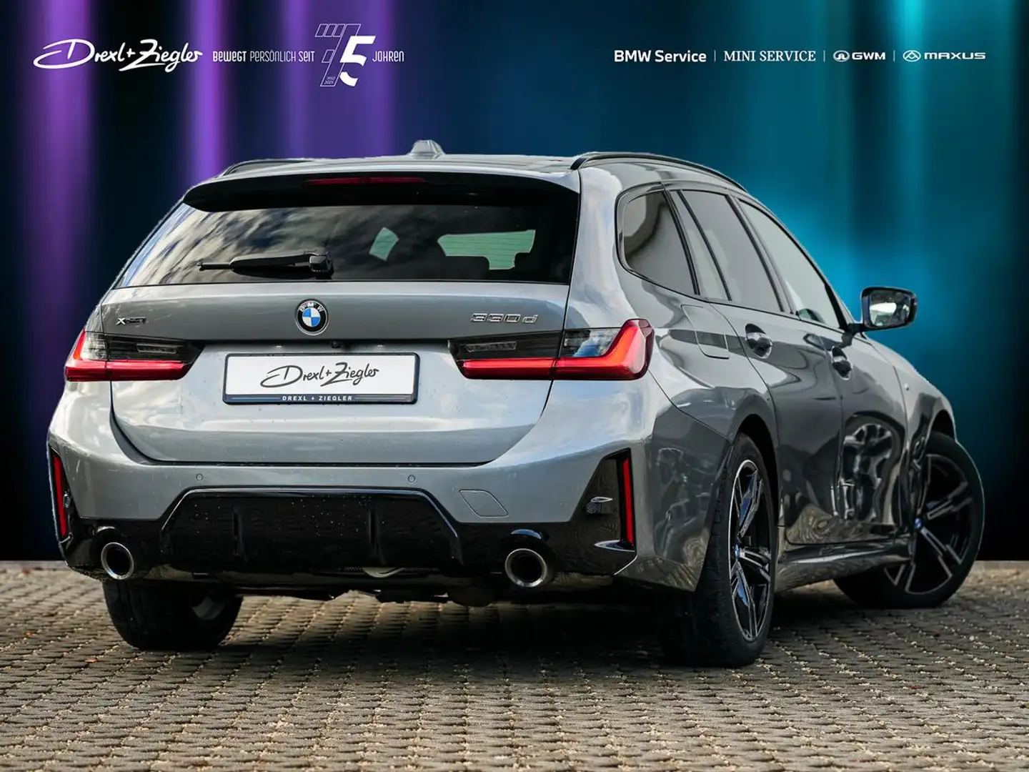 BMW 330 d xDrive M-Sport Touring AHK PANO ACC RFK DAB Grau - 2