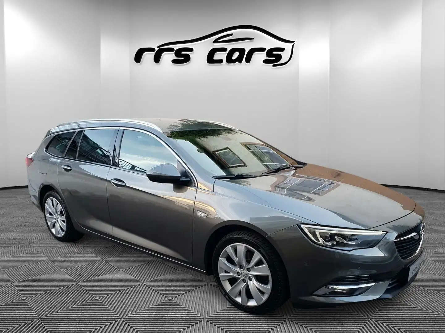Opel Insignia B Sports Tourer Innovation 4x4*AHK*360* Grau - 1