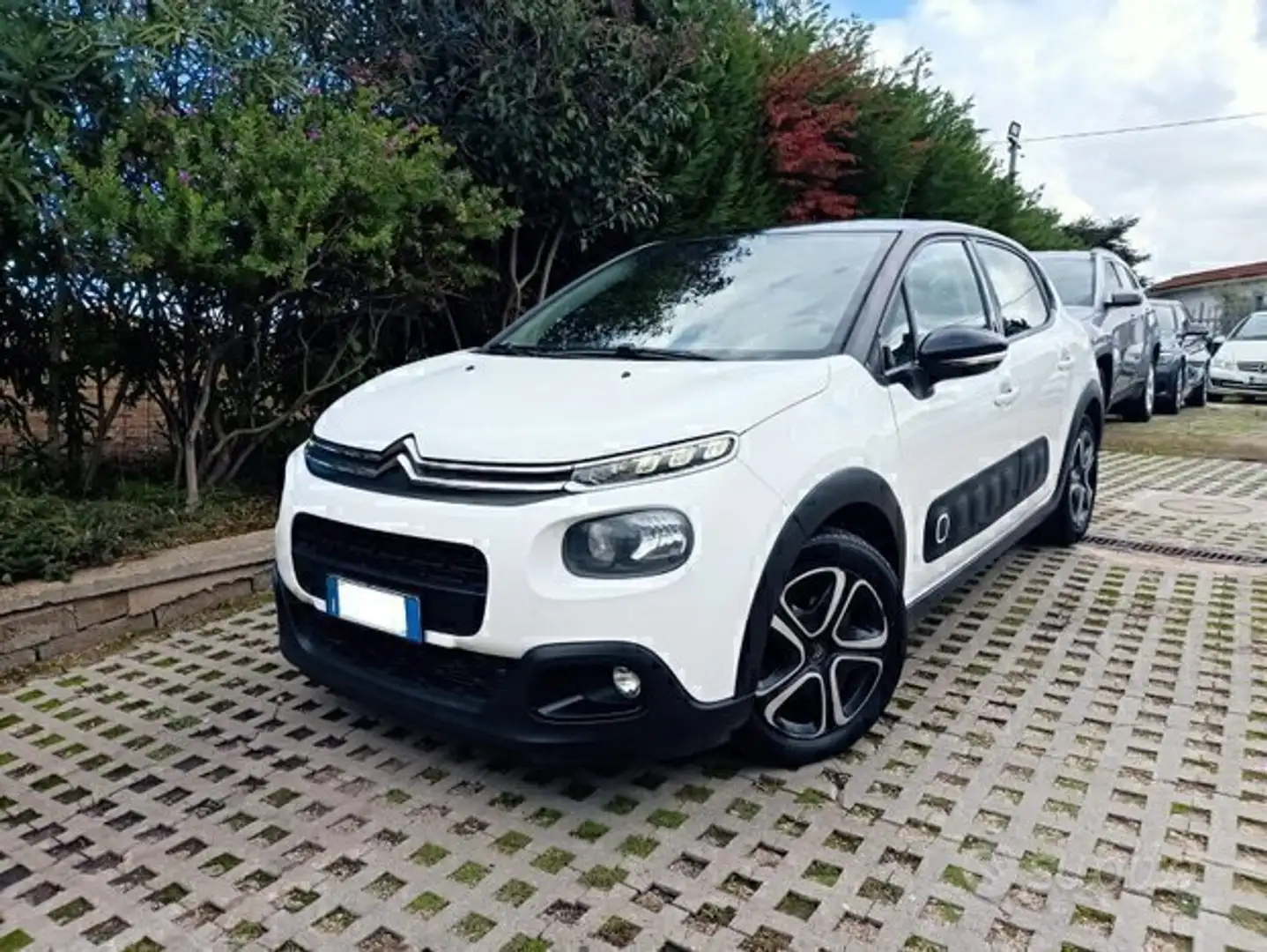 Citroen C3 1.5 bluehdi Shine s Bianco - 1