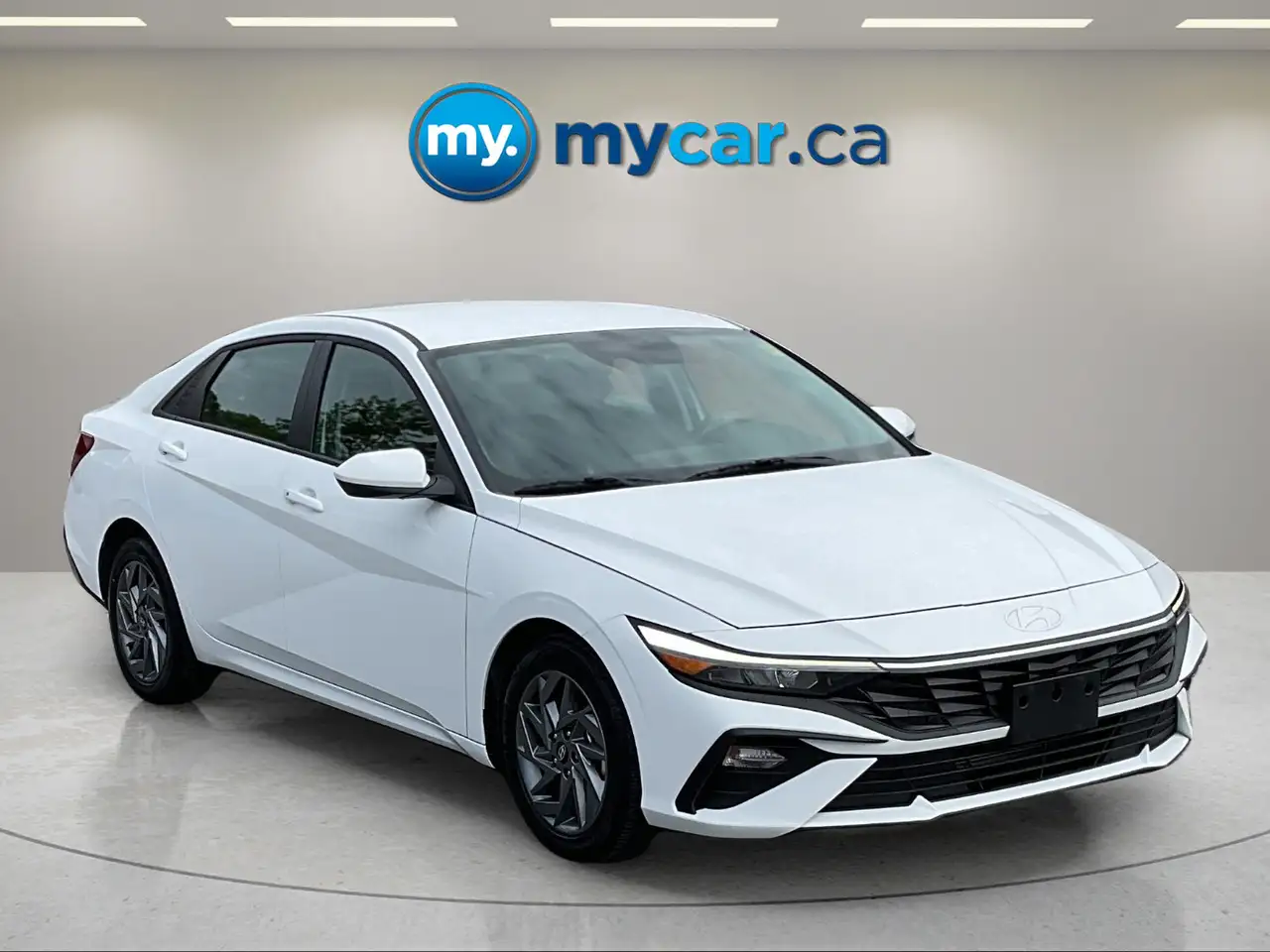 Hyundai ELANTRA снимка Hyundai ELANTRA