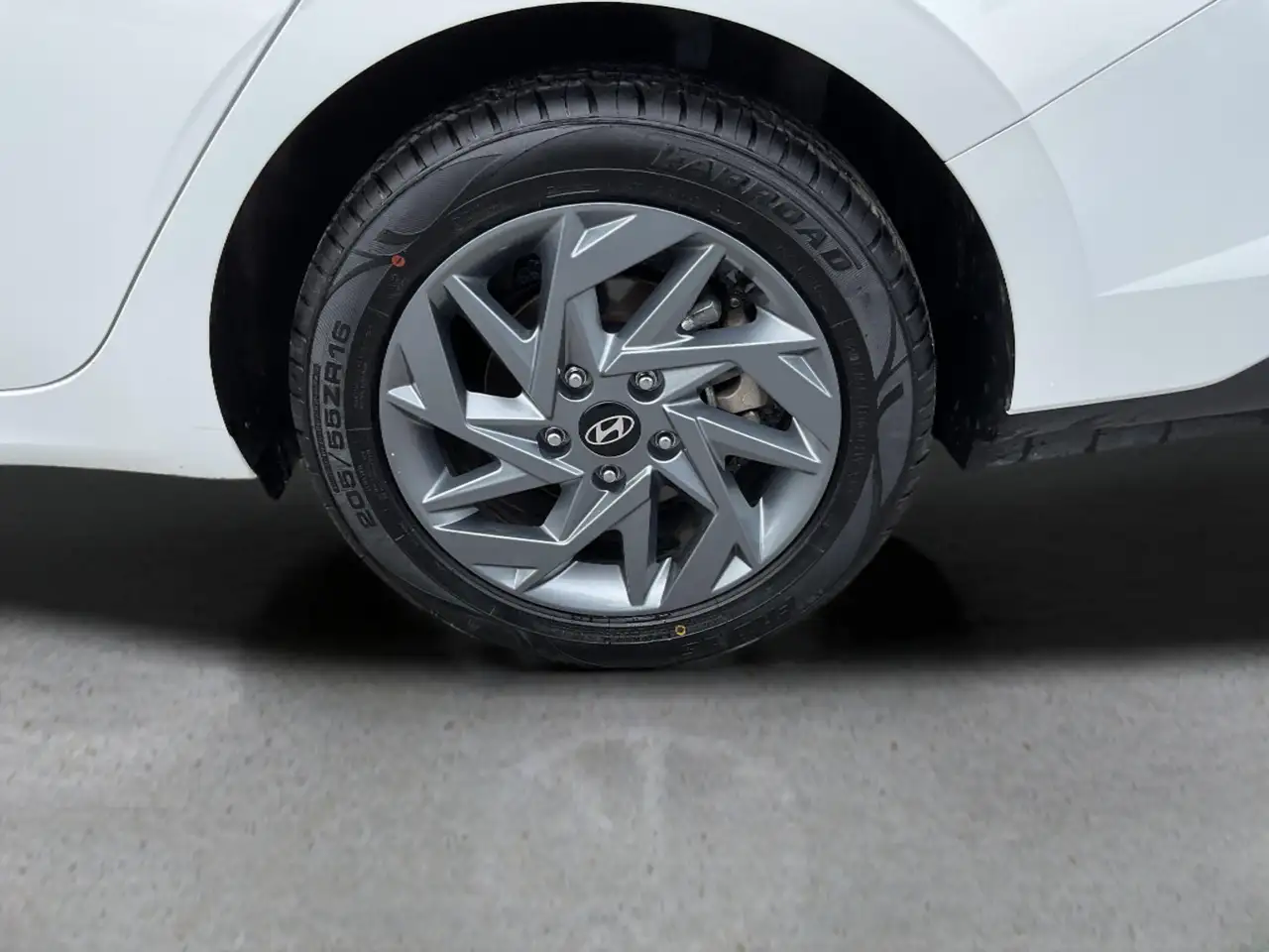 Hyundai ELANTRA снимка Hyundai ELANTRA